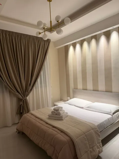 Luxury Rooms - Image 1