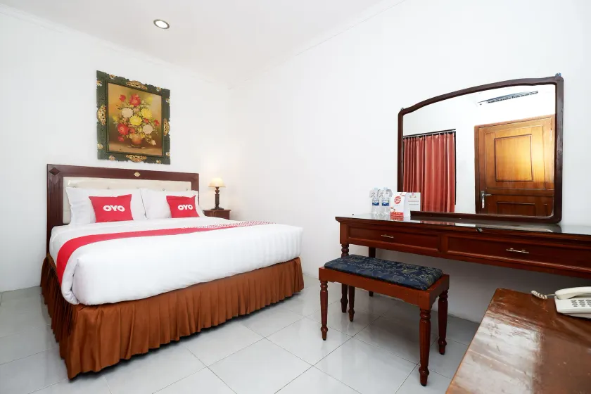 OYO 2055 Perdana Kasih - Image 1