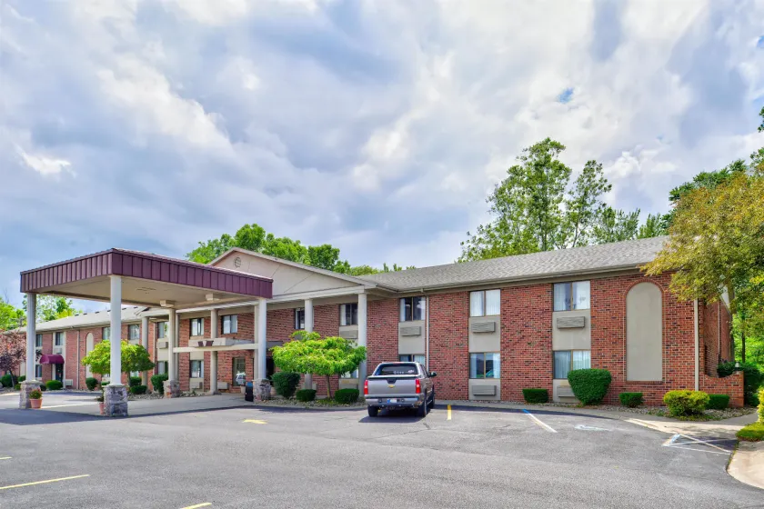 Americas Best Value Inn & Suites - Bluffton - Image 1