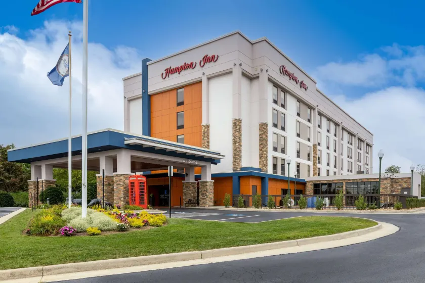 Hampton Inn Christiansburg/Blacksburg - Image 1