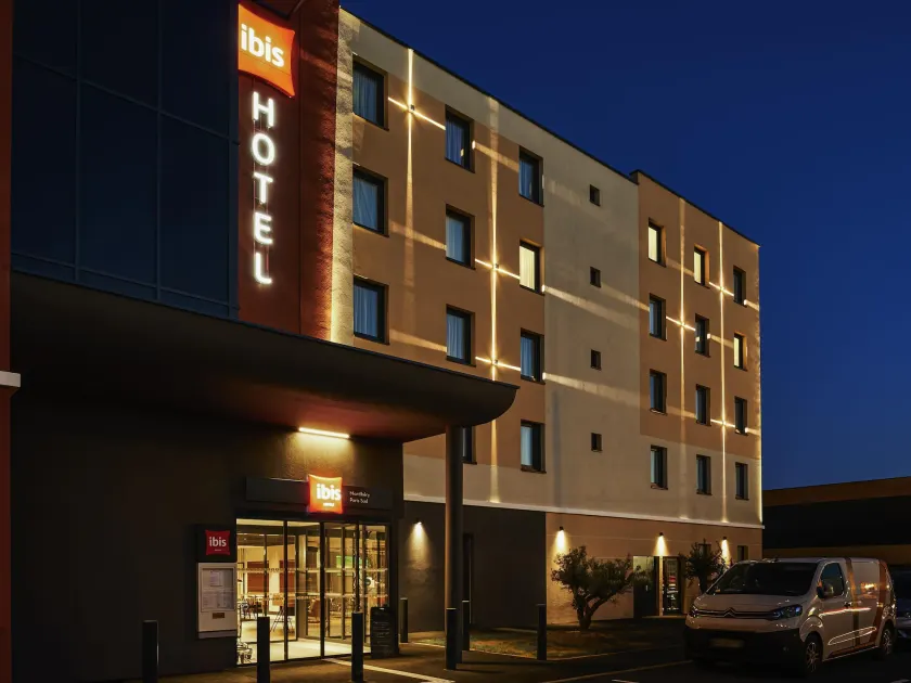 Ibis Montlhery Paris Sud - Image 1