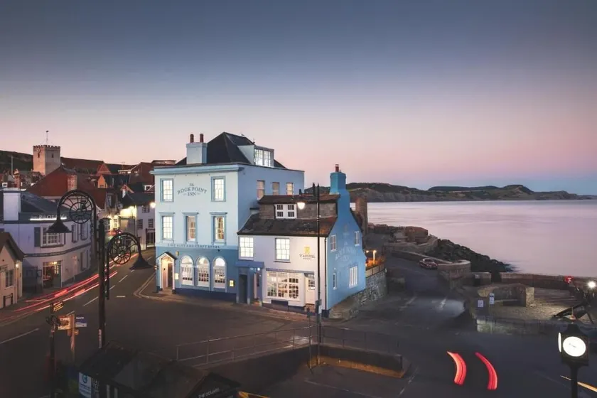 Rock Point Inn - Image 1