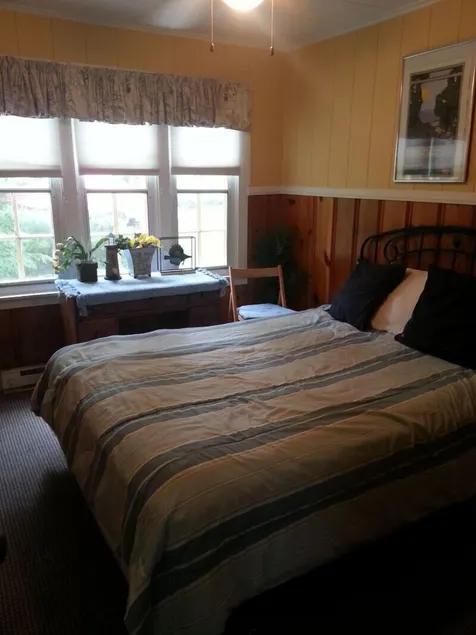 Fire Fly Resort - Image 1