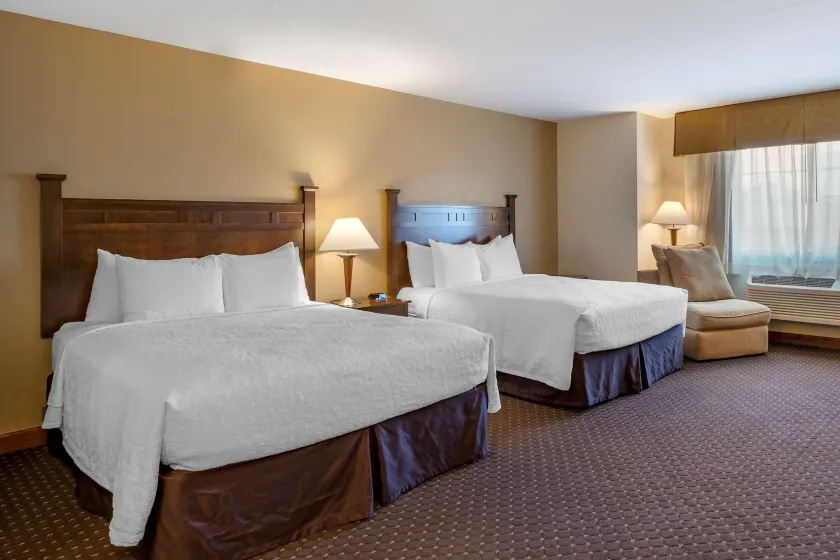 Best Western Desert Inn - Image 1