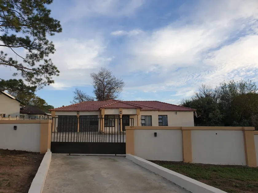 Lindo Guest house - Image 1