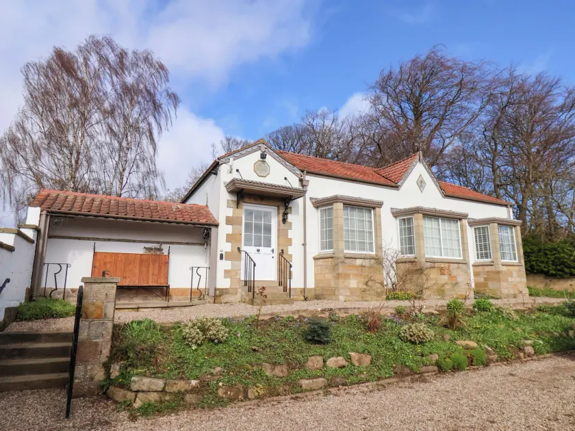 Hawthorn Lodge - Image 1