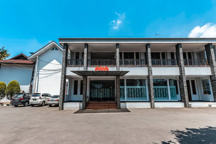 Hotel O Bunga Karang Hotel - Image 1