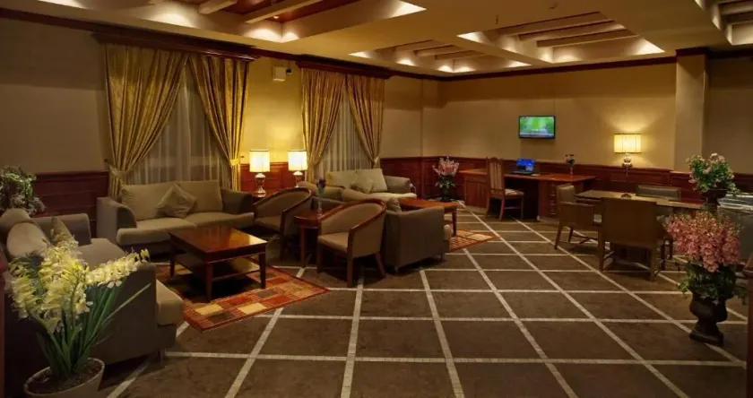 MANAZIL JEDDAH for Serviced Apartment - Lobby sitting area