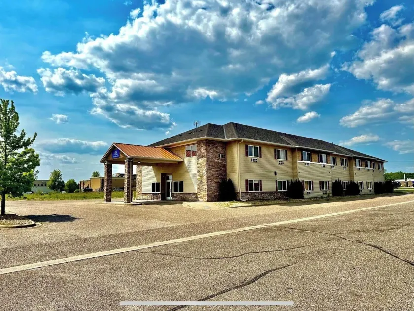Americas Best Value Inn Big Lake Becker - Image 1