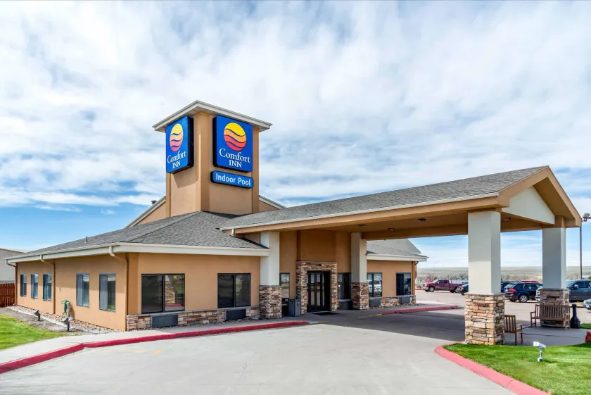 Comfort Inn Limon - Image 1