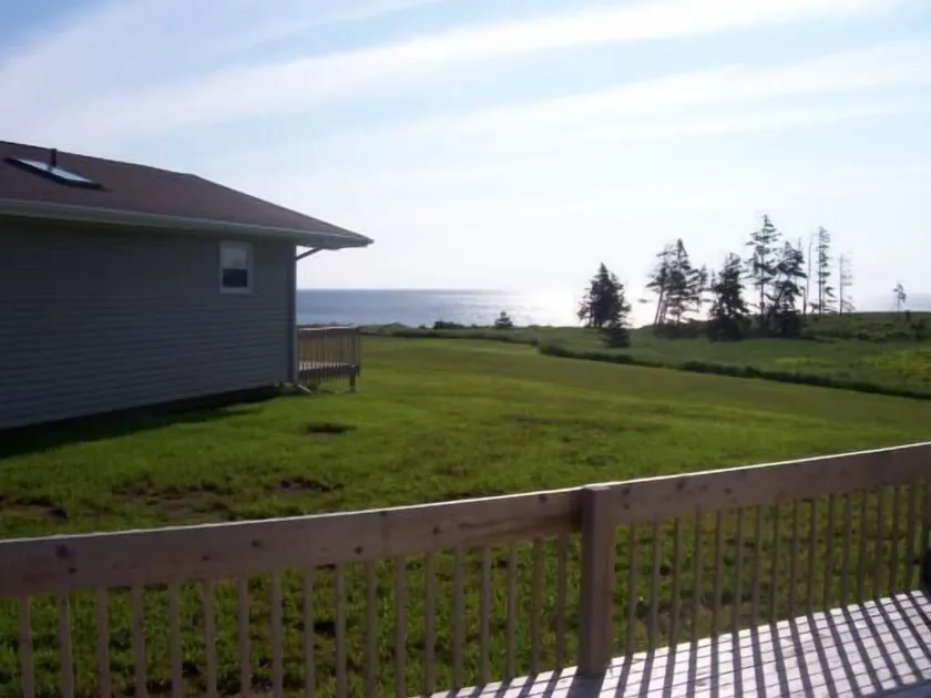 Emily's Oceanside Cottages - Image 1