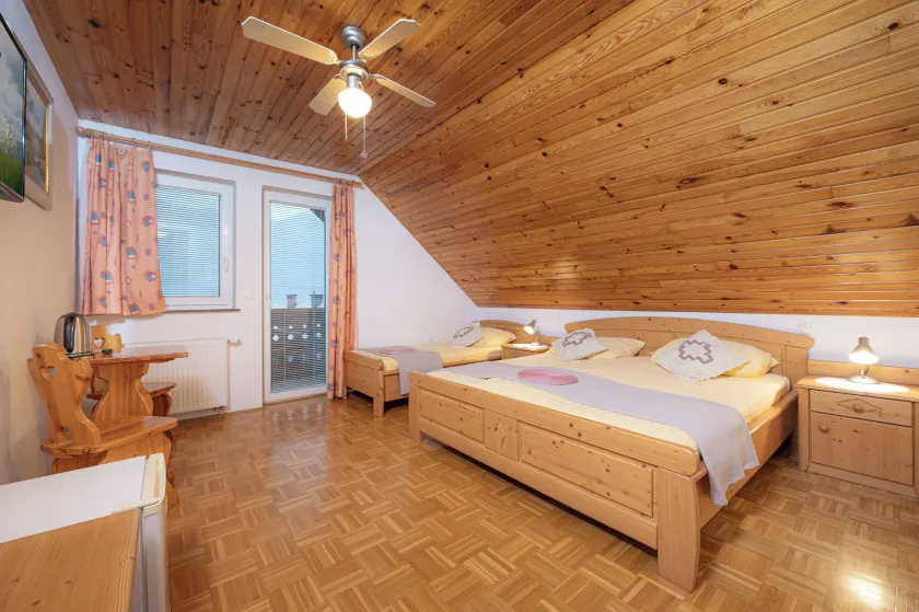 Rooms & Apartments Pr Matjon - Image 1
