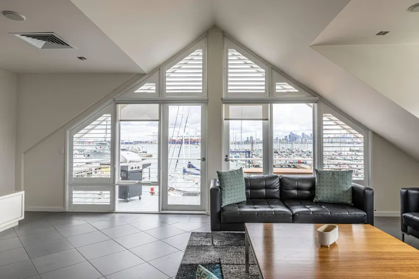 MainStay Suites Williamstown - Image 1