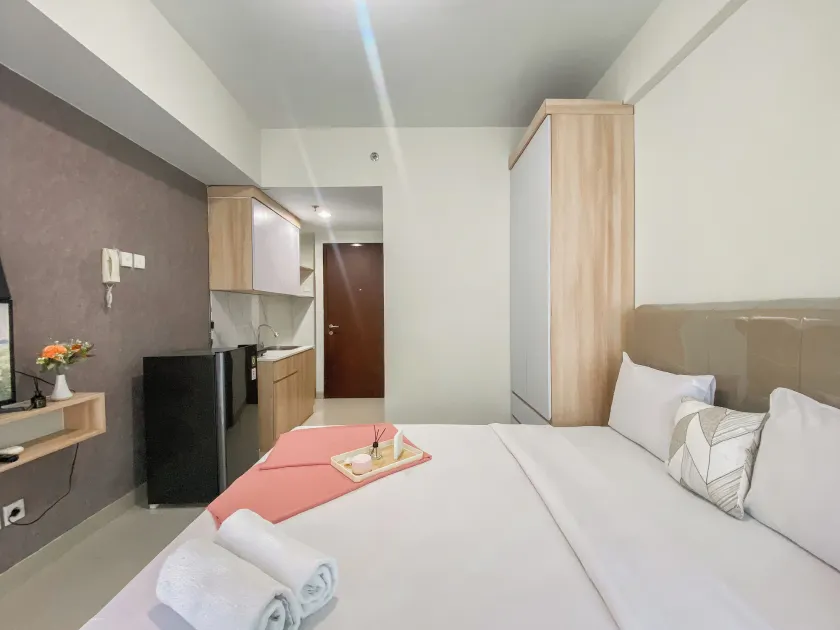 Good Place Studio at Grand Dhika City Apartment By Travelio - Image 1