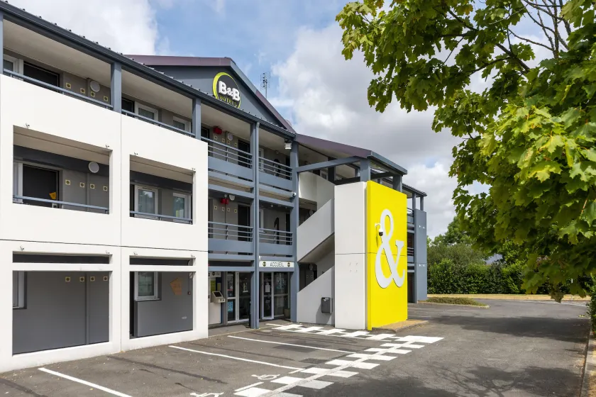 B&B HOTEL Angers 1 Beaucouzé - Image 1