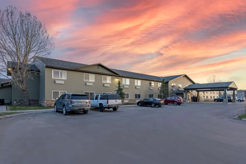 Best Western Pinedale Inn - Image 1