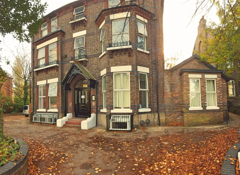 Sefton Grange Guest House Liverpool - Image 1