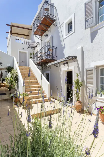 Guesthouse Niriides - Image 1