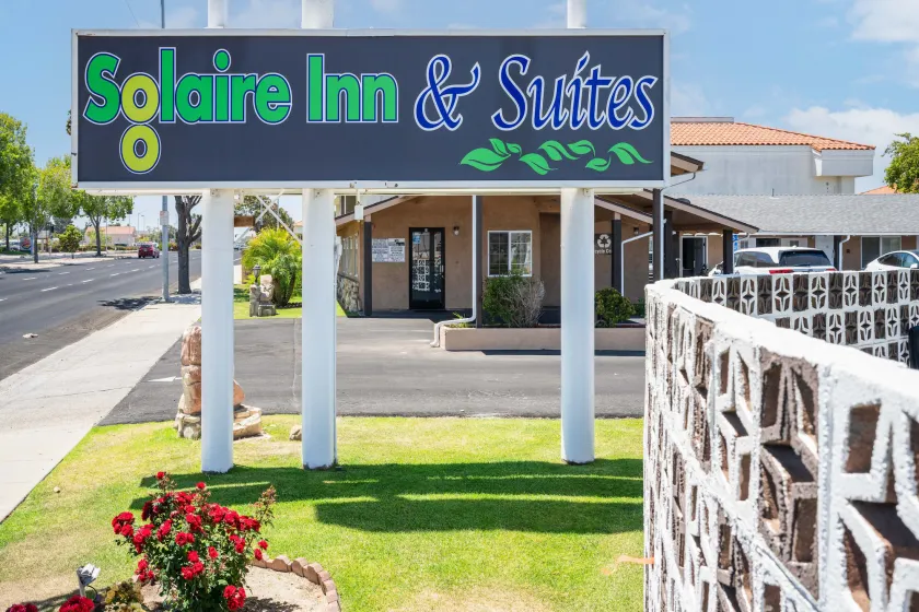 Solaire Inn & Suites - Image 1