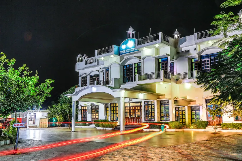 Gulmohar Sariska Resort - Image 1