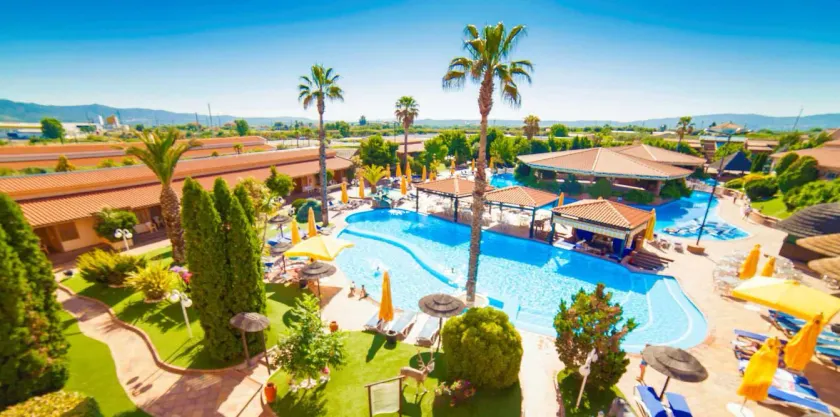 Alambique - Hotel Resort & Spa - Image 1