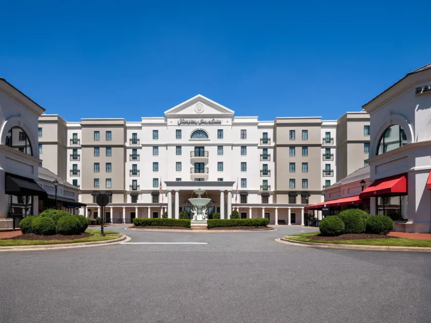 Hampton Inn & Suites Charlotte/South Park at Phillips Place - Image 1