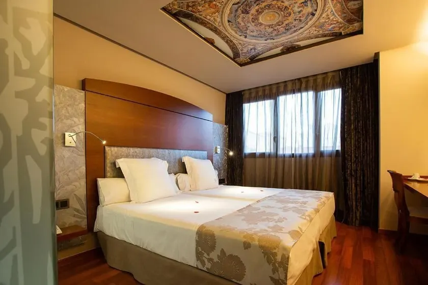 Hotel Sancho Abarca Petit SPA - Image 1