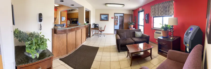 Le Mars Inn & Suites - Image 1