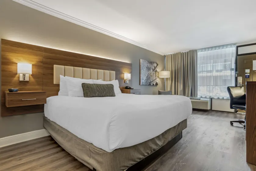 Best Western Plus Westbank - Image 1