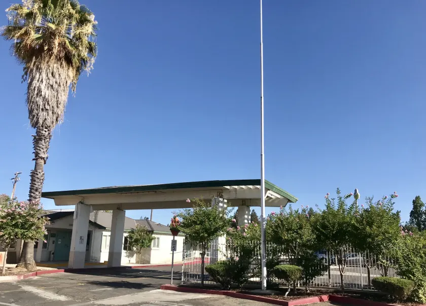 Sunrise Inn - Image 1