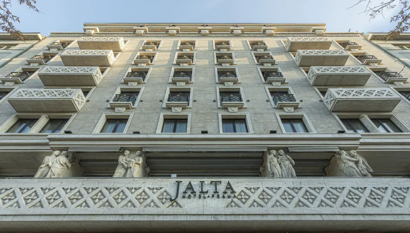 Jalta Boutique Hotel - Image 1