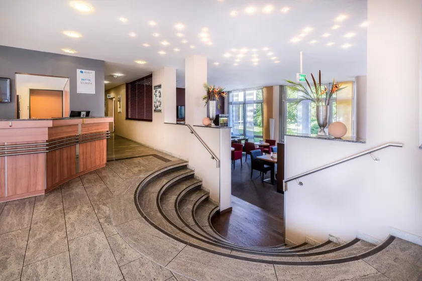Holiday Inn - the niu, Blade Solingen by IHG - Rezeption
