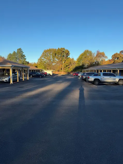 The Executive Inn - Image 1