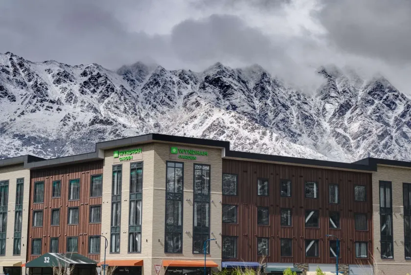 Wyndham Garden Hotel Remarkables Park Queenstown - Image 1