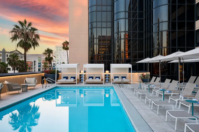 Marriott Long Beach Downtown - Image 1