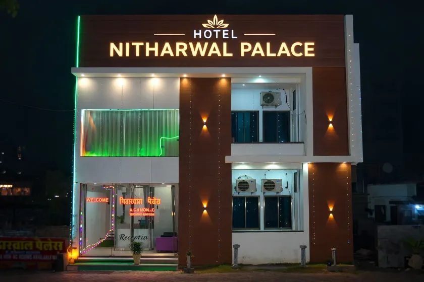 Hotel Heera Palace - Image 1