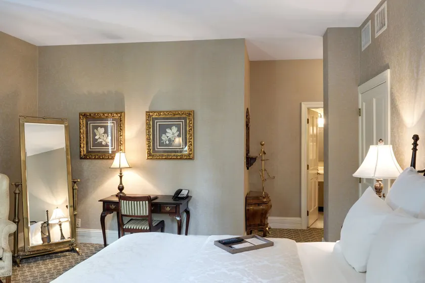 Nicollet Island Inn - Image 1
