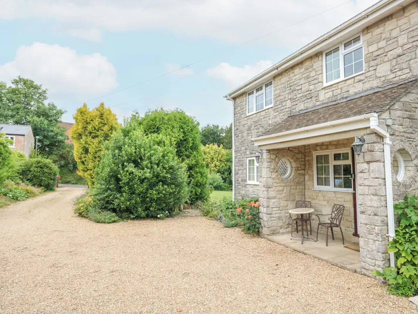 Glyde House - Image 1