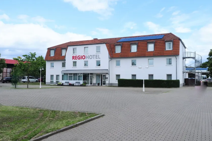 REGIOHOTEL Salzland Schönebeck - Image 1