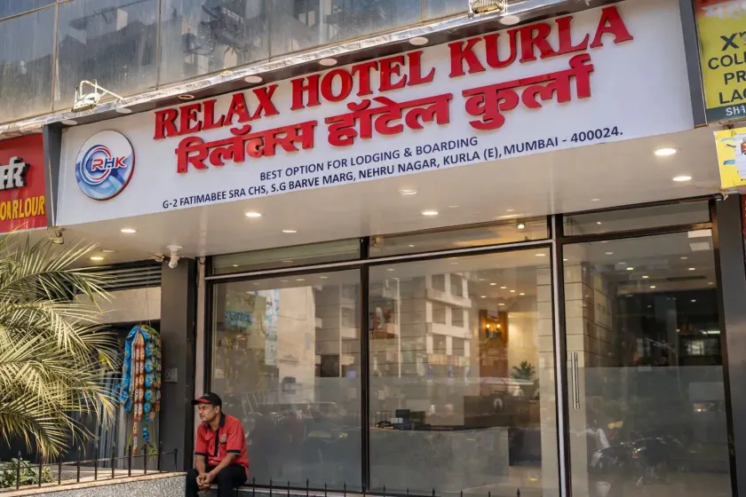 Relax Hotel Kurla - Image 1