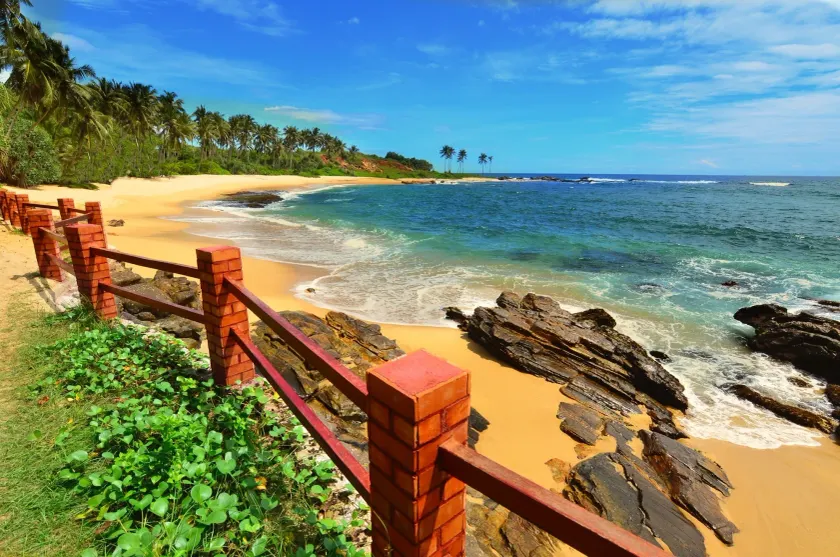 Eva Lanka Hotel - Image 1