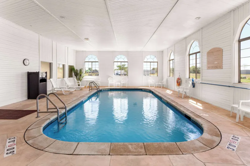 Best Western Oglesby Inn - Image 1
