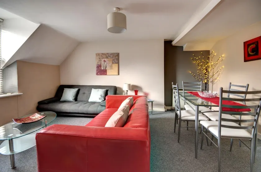 Walkers Court By Treetop Property - Image 1