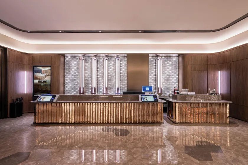 深圳罗湖口岸国贸桔子水晶酒店 - Lobby