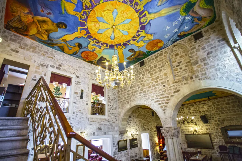 Grisogono Palace Heritage Residence - Image 1