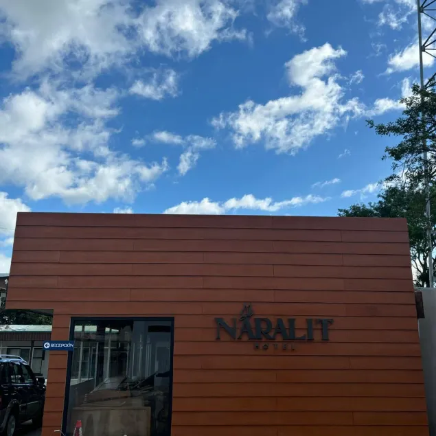 Hotel Naralit - Image 1