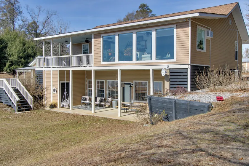 Waterfront Gem w/ Fire Pits & Dock in Georgetown - Innvendig