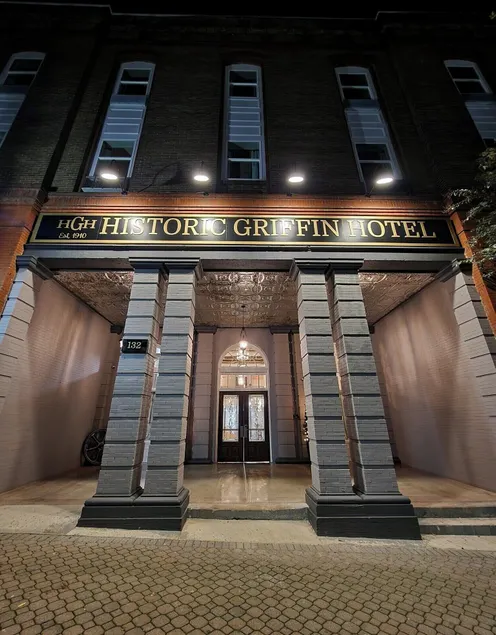 Historic Griffin Hotel - Image 1