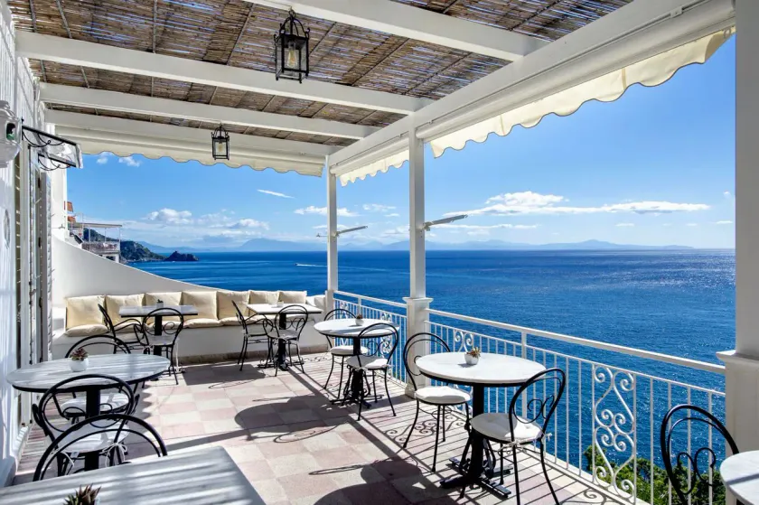Maresca Hotel Praiano - Image 1