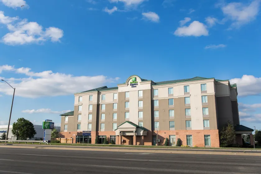 Holiday Inn Express Brampton by IHG - Image 1